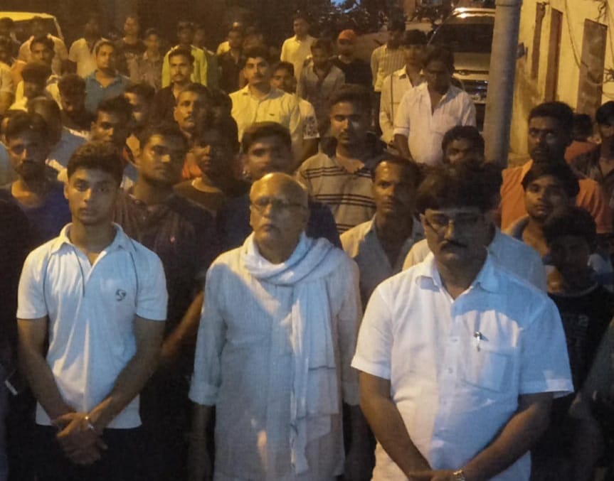 हिंदू महासभा के प्रत्याशी मुन्ना त्रिपाठी को मिल रहा भारी जन समर्थन