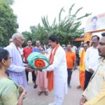 दिल के साथ-साथ दिमाग में भी जलनी चाहिए राष्ट्रभक्ति की मशाल