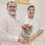 उद्योगपति चित्रसेन सिंह ने किया संजय पांडे का सम्मान