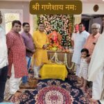 गणपति बप्पा का दर्शन करने गणमान्य पहुंचे डॉ. अमरीश दुबे के घर