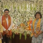 कृपाशंकर के यहां गणेश दर्शन को पहुंचे विधायक रमेश चंद्र मिश्र