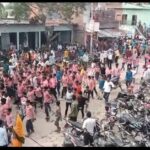 जेल भेजे गए शिक्षक की पत्नी धरने पर,एसपी बोले संयुक्त टीम की रिपोर्ट पर करेंगे कार्रवाई