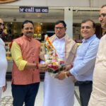 अपना पूर्वांचल महासंघ ने किया कृपाशंकर का सम्मान