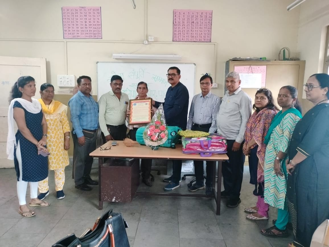 विद्यालय परिवार ने किया शिक्षक रतीपाल पाल का सेवानिवृत्ति सम्मान