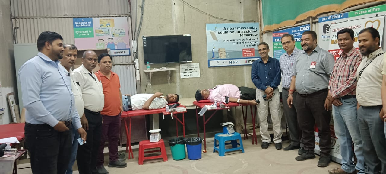 वरली में जरूरतमंद लोगों हेतु किया गया रक्तदान शिविर