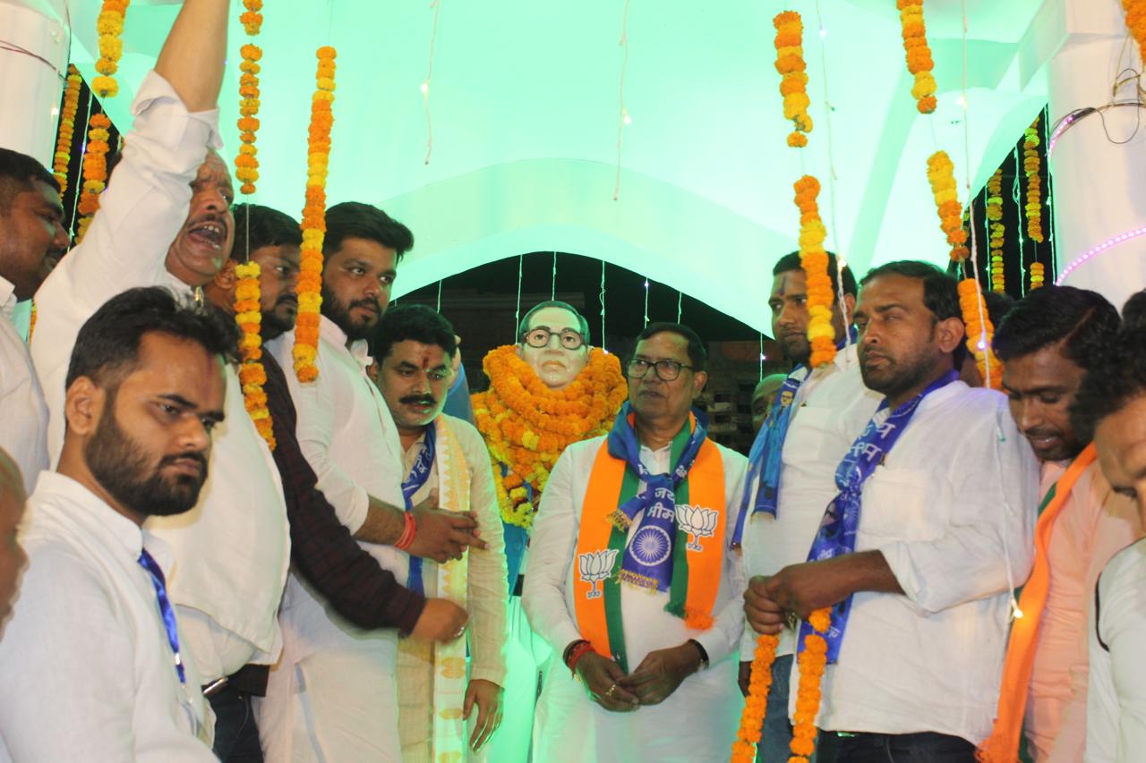 बाबासाहेब की प्रेरणा लेकर देश और समाज के नवनिर्माण में करें योगदान – कृपाशंकर सिंह