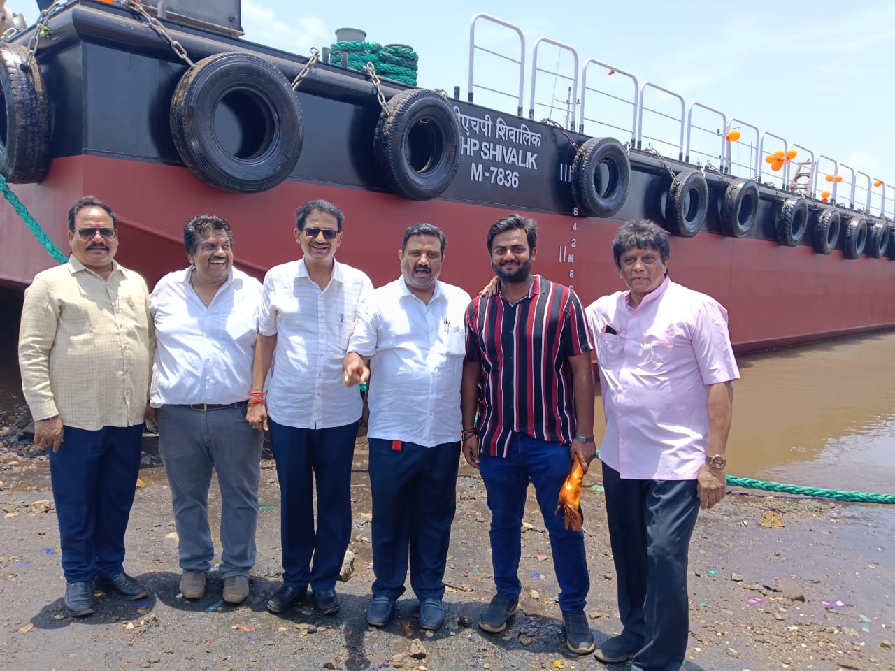 मुंबई में हुआ भारत के पहले बार्ज का निर्माण