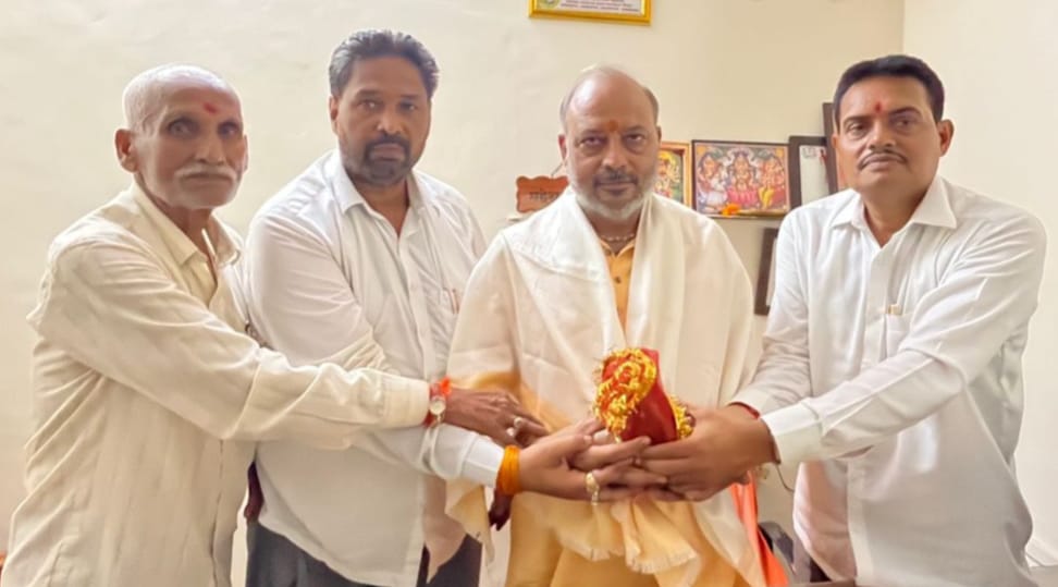 उल्हासनगर आए कथावाचक अजय महाराज का स्वागत