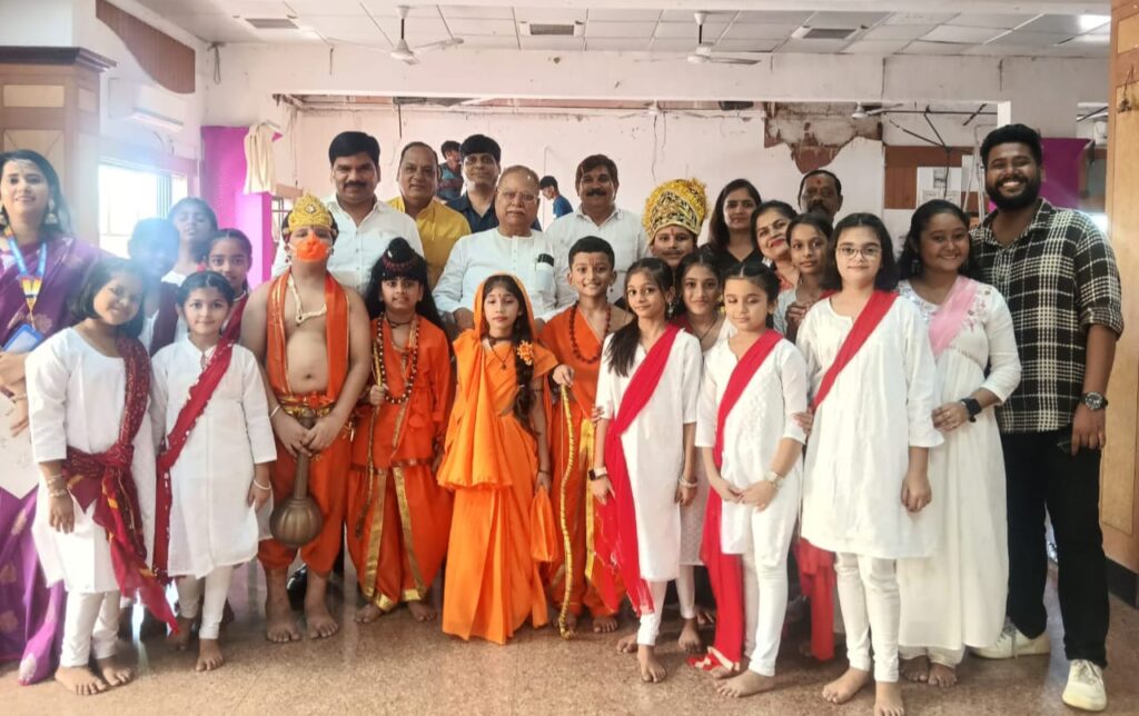 रामायण में बताए आदर्शों को जीवन में उतारें – लल्लन तिवारी