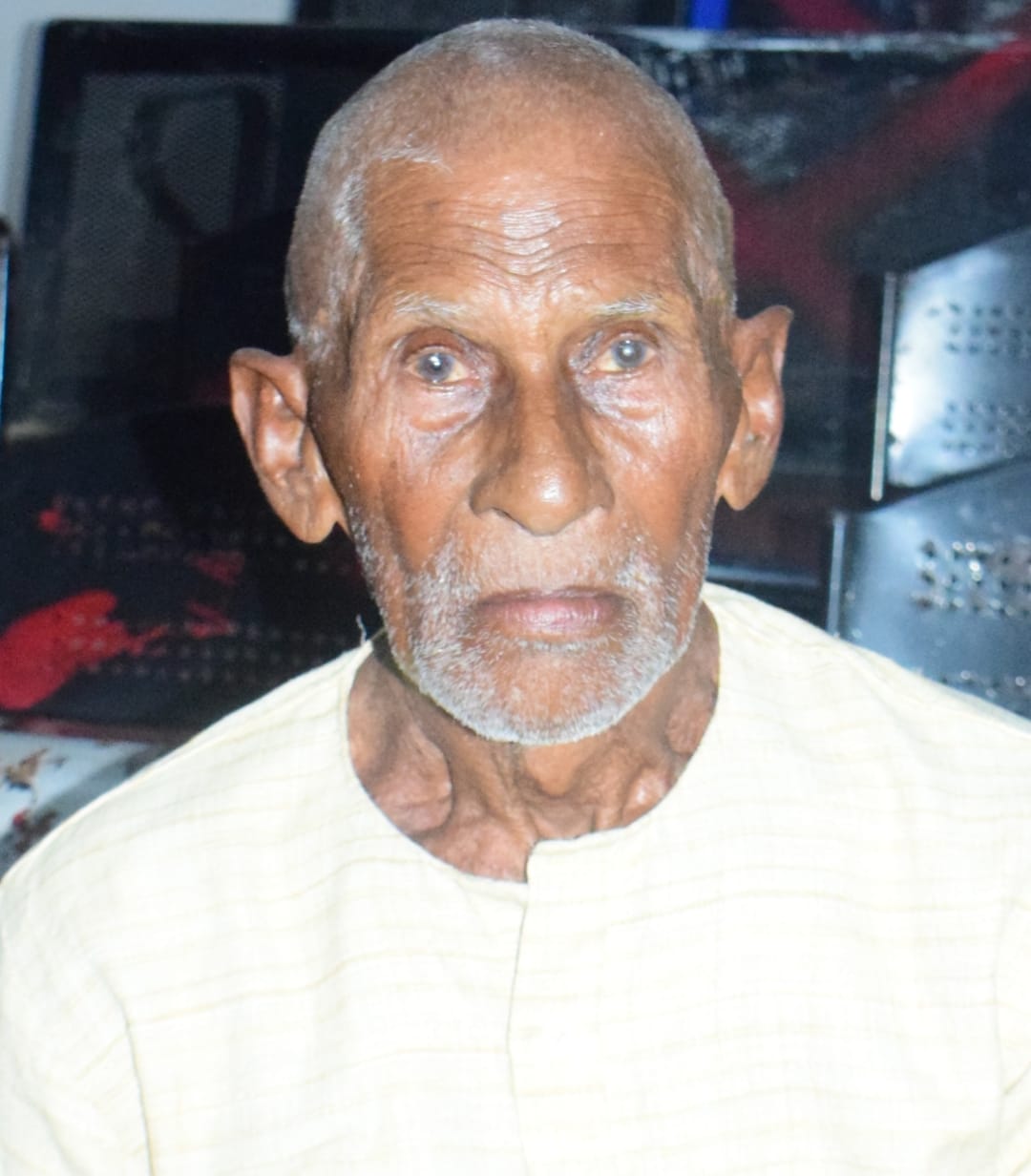 पूर्व माध्यमिक शिक्षक संघ के अध्यक्ष नंदकुमार यादव के पिता का निधन