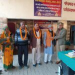 स्वतंत्रता सेनानी व शहीद जवानों के परिजनों को किया गया सम्मानित