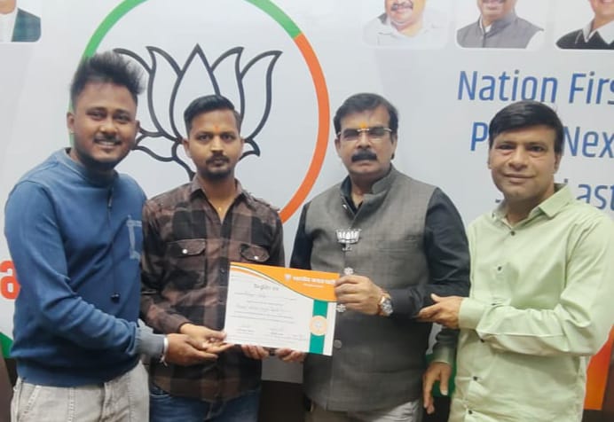 मीरा-भायंदर भाजपा युवा मोर्चा के दोबारा सचिव बने विवेक चौबे