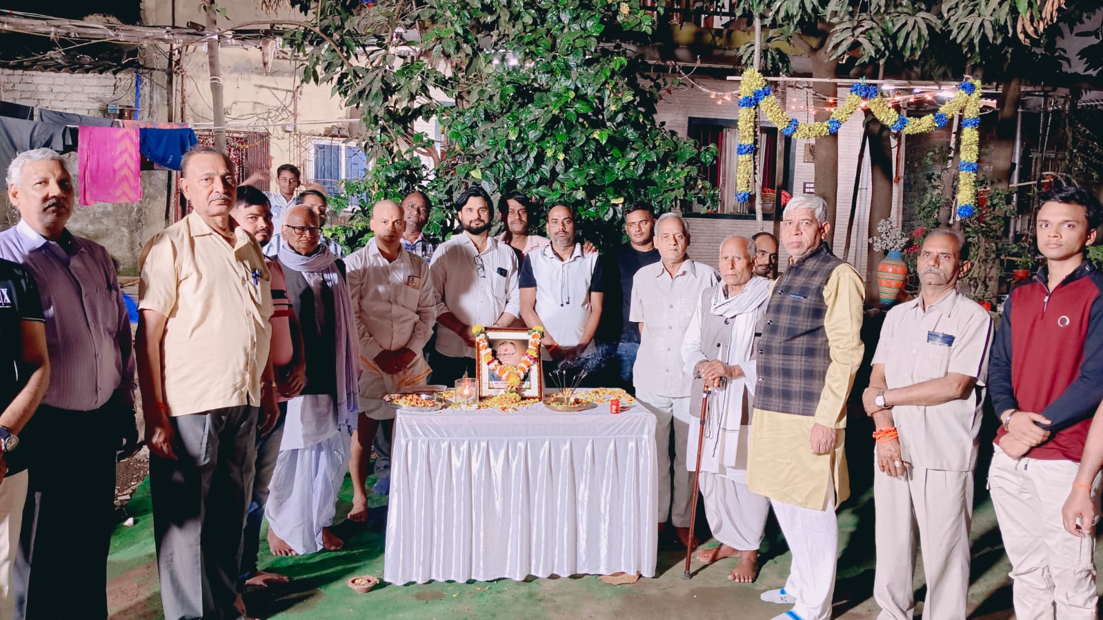 जौनपुर और कल्याण में मनाई गई त्रिलोकीनाथ पांडे की पुण्यतिथि