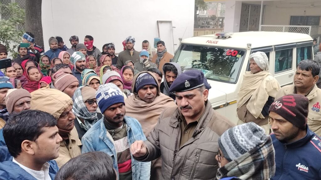 खेत में सिंचाई को गया दलित दंपति रहस्यमय ढंग से लापता