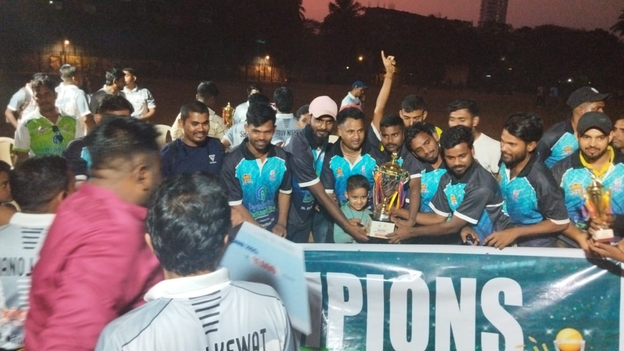 घाटकोपर सुपर किंग ने स्वतंत्रता सेनानी शहीद झुरी बिंद ट्रॉफी पर किया कब्जा