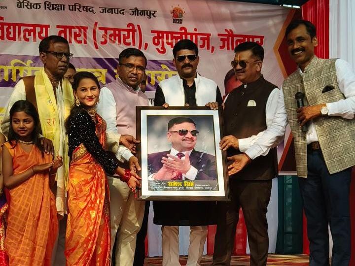 जिलाधिकारी डॉ दिनेश चंद्र ने की परिषदीय विद्यालयों की सराहना