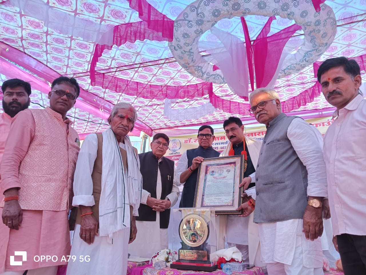 डॉ आर ए फाउंडेशन द्वारा प्रेरणादायक सामाजिक कार्य– कृपाशंकर सिंह