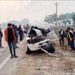 सड़क हादसे में बसन्त लाल ने पत्नी और बेटे को खोया,