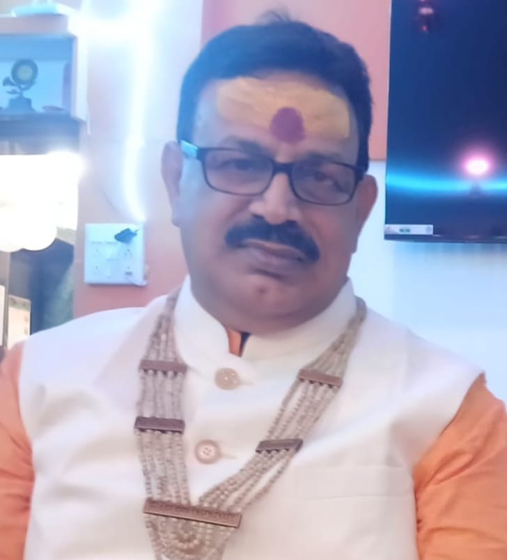 विद्रोही महाराज की मांग, युवा राष्ट्र संत के रूप में सम्मानित हों आचार्य धीरेंद्र शास्त्री