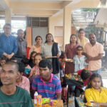 दिव्यांग बच्चों ने मनाई फूल की होली