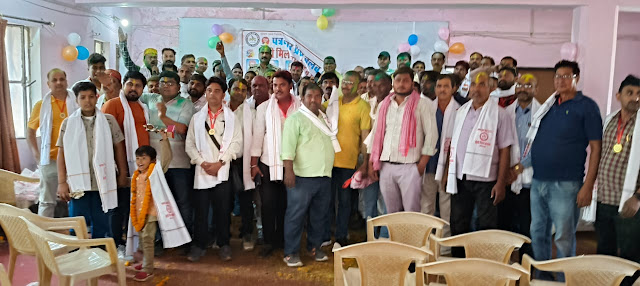 पत्रकार भवन में पुलिस व पत्रकारों ने मनाई रंगों की होली, अबीर-गुलाल से सराबोर हुआ माहौल