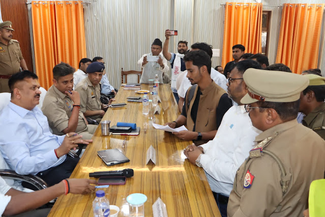 जिलाधिकारी का निर्देश पीड़ित व गरीब व्यक्तियों को प्राथमिकता के आधार पर न्याय दिलाया जाएगा