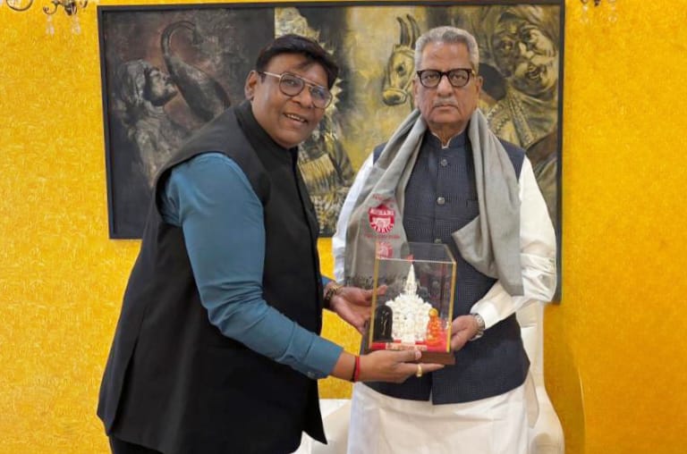 सिक्किम के राज्यपाल ओमप्रकाश माथुर का गणपत कोठारी ने किया सम्मान