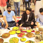 भाईचारे की मिसाल बनी दावत - ए - इफ़्तार