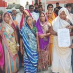 गंगापट्टी के निवासियों ने ठेकेदार पर लगाया धांधली व मनमानी का आरोप