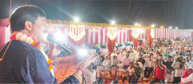 रविन्द्र ज्योति की 'चिरई रहती जे हम मयरिया' पर लोग हुये मंत्र—मुग्ध