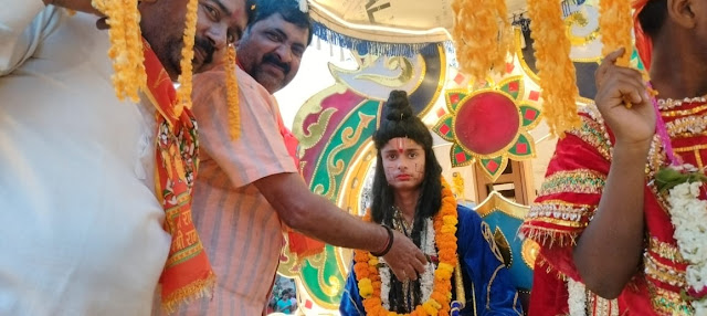 रामनवमी पर जौनपुर में निकली ऐतिहासिक शोभायात्रा