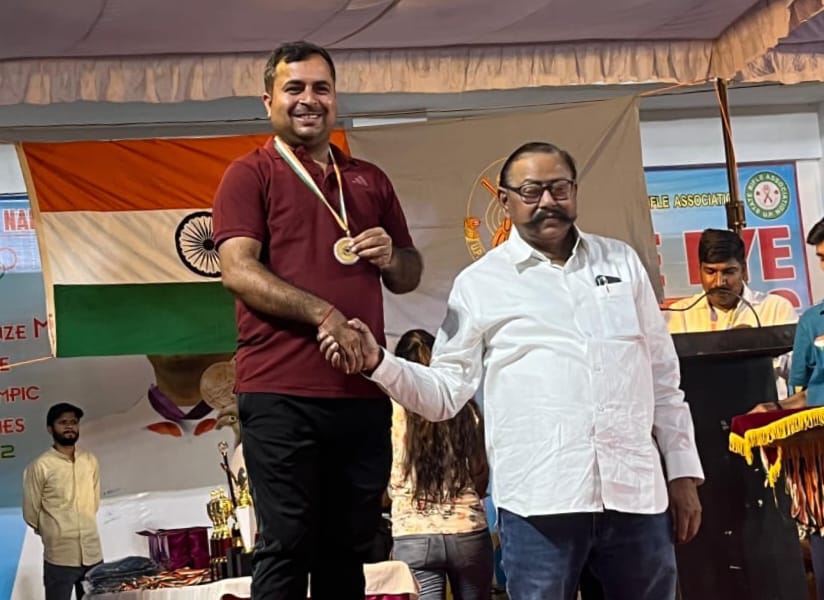 संजीव पाण्डेय की उपलब्धि पर पुलिस अधीक्षक ने किया सम्मान 