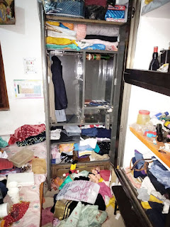 अचला देवी घाट के एक मकान को चोरों ने बनाया निशाना