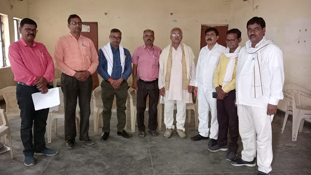 पत्रकार की माता के निधन से दुःखी साथियों ने शोकसभा का आयोजन कर दी श्रद्धांजलि 