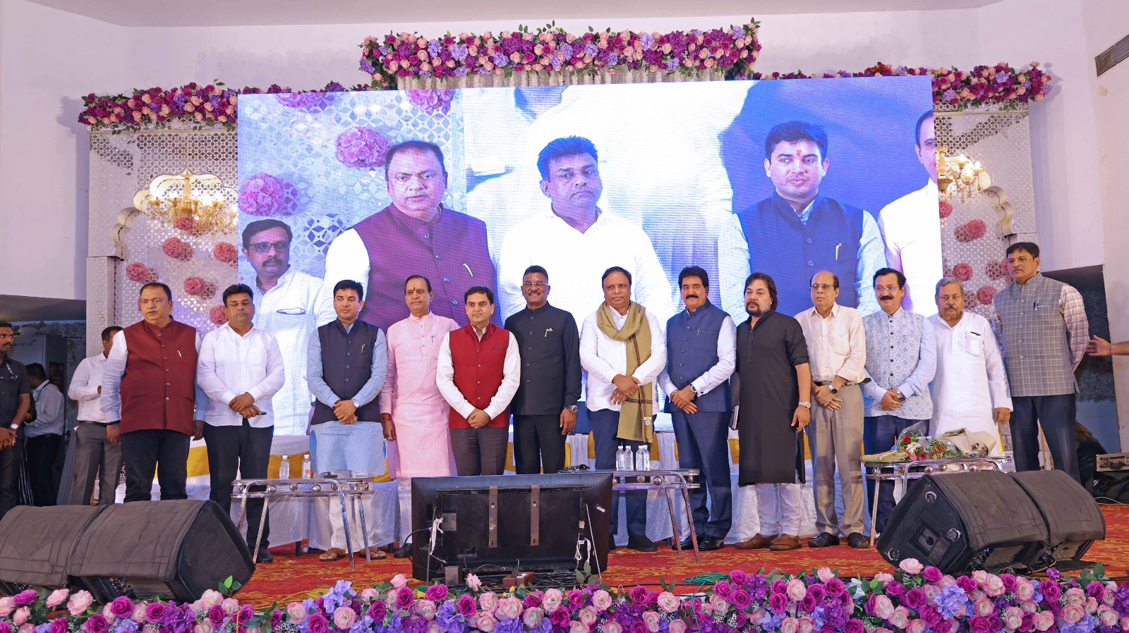 "Language is a medium of communication, not of conflict" – Ashish Shelar