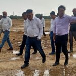 मुख्यमंत्री मॉडल कंपोजिट विद्यालय के जमीन चिन्हित करने के लिए पहुंचे जिलाधिकारी डॉक्टर दिनेश चंद्र