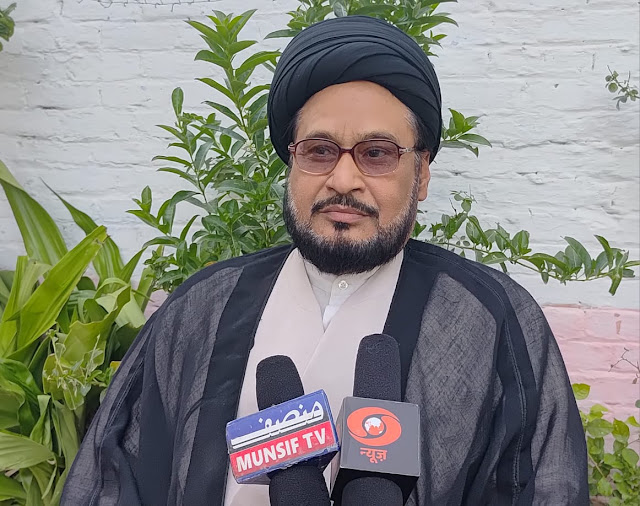 भारतीय सेना को मौलाना सफ़दर हुसैन ज़ैदी ने दी सलामी