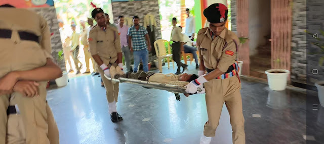 बच्चों को कराया गया मॉक ड्रिल का अभ्यास