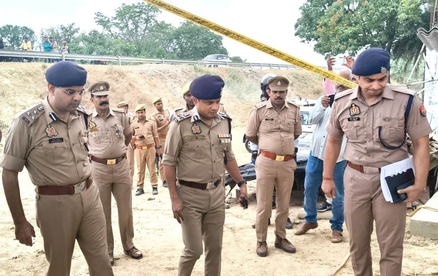 तिहरे हत्याकांड में तीन के खिलाफ मुकदमा दर्ज