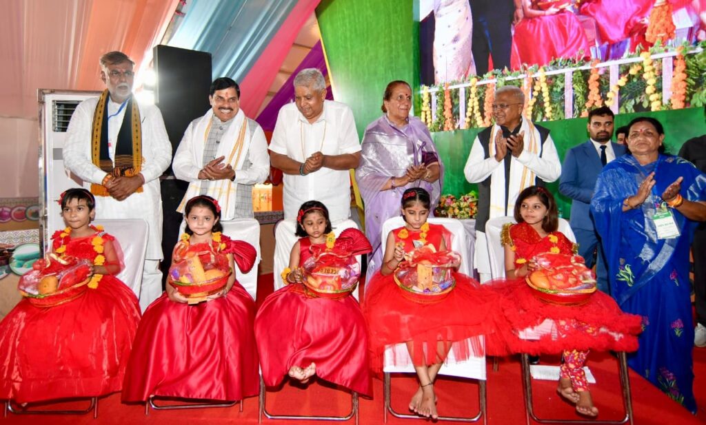 मोदीमय मोहन' की कार्यशैली के मुरीद हुए धनखड़