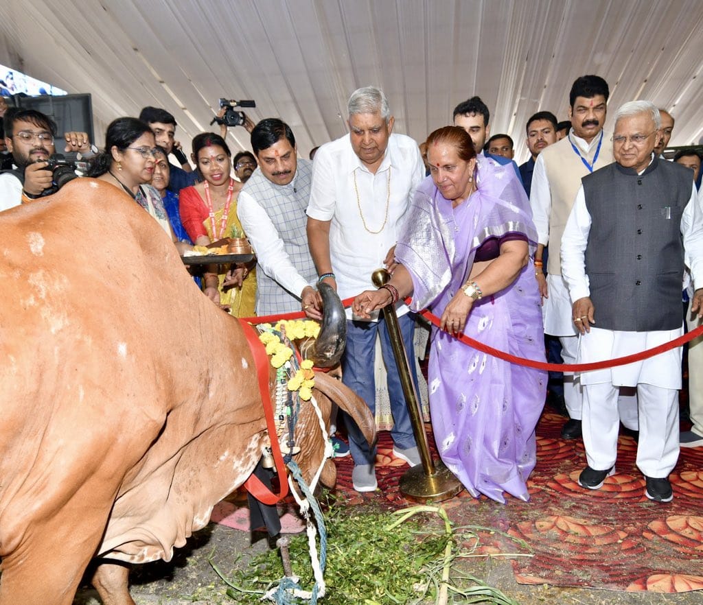 मोदीमय मोहन' की कार्यशैली के मुरीद हुए धनखड़