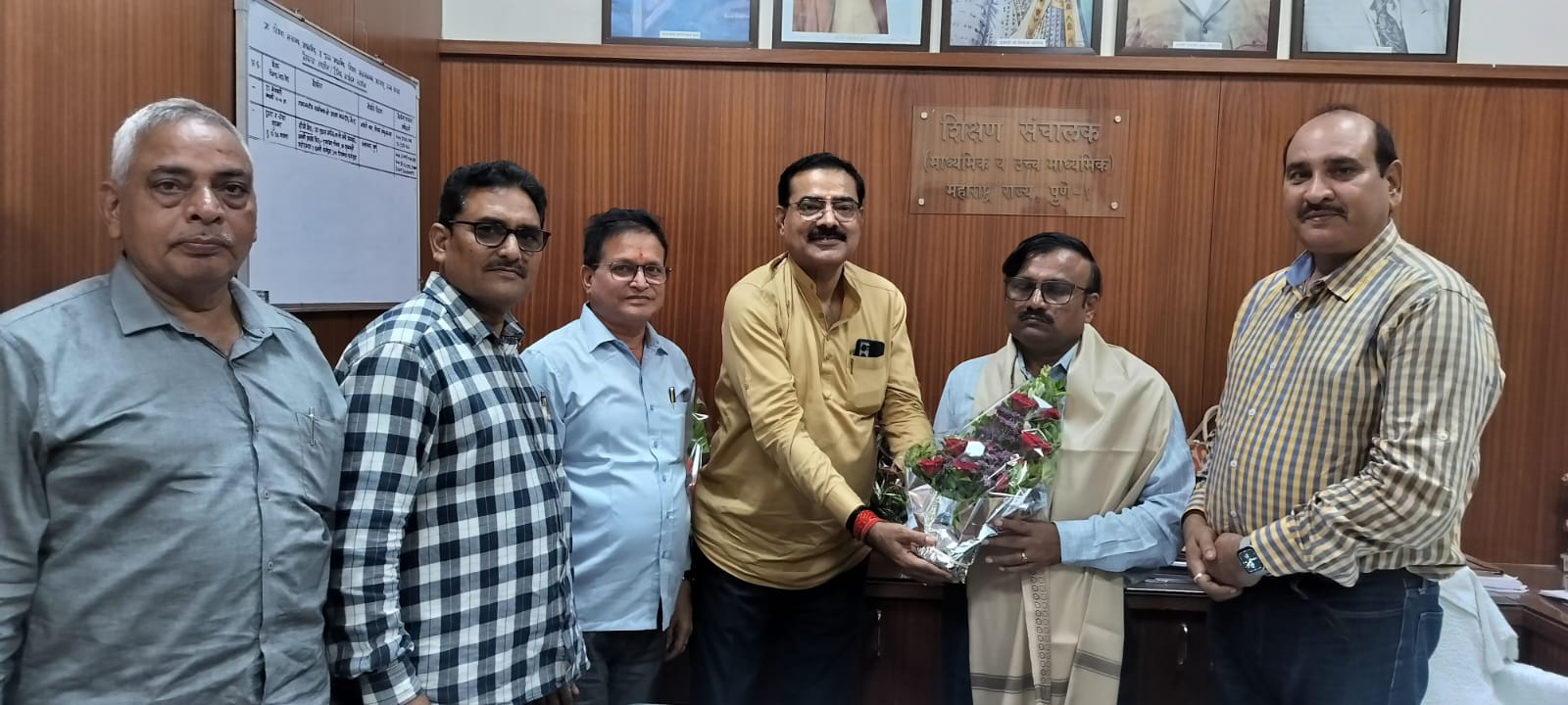 महाराष्ट्र के शिक्षण संचालक डॉ महेश पालकर का सम्मान