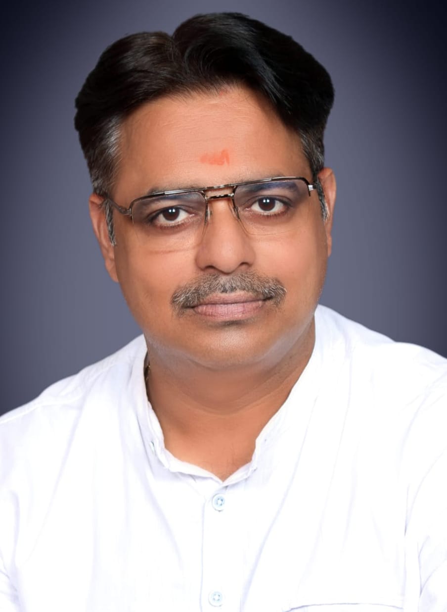 हिंदी भाषी समाज से तत्काल माफी मांगे मुख्यमंत्री : मनीष दुबे