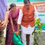 जौनपुर में श्यामा प्रसाद मुखर्जी के बलिदान दिवस पर कृपाशंकर सिंह ने किया पौधरोपण