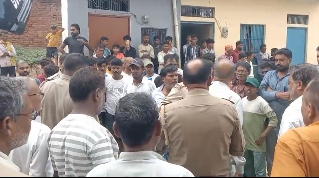 ताजिया बनाने की जमीन पर अतिक्रमण का विवाद, पुलिस-प्रशासन ने समझाया