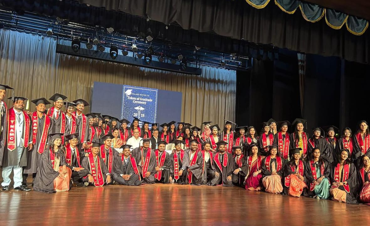 नालासोपारा मेडिकल कॉलेज के विद्यार्थियों ने ली महर्षि चरक शपथ