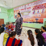 सोहर-बधावा और देवी गीत से गूंजा संस्कार भारती की लोकगीत कार्यशाला