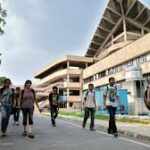 दिल्ली में नया पाठ्यक्रम: साइंस ऑफ लिविंग और राष्ट्रनीति