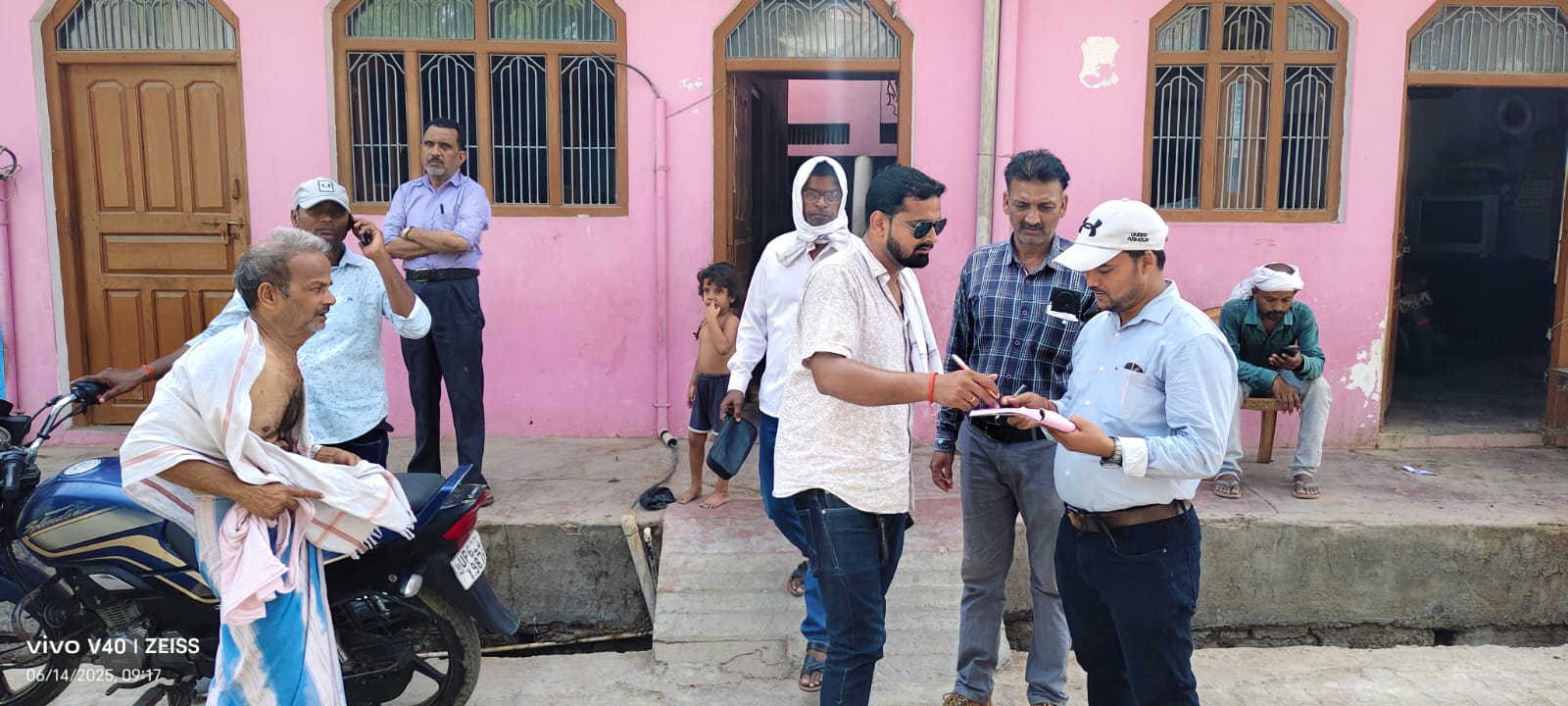 बिजली विभाग की बड़ी कार्रवाई: मॉर्निंग रेड में 24 कनेक्शन काटे, 8.10 लाख की वसूली