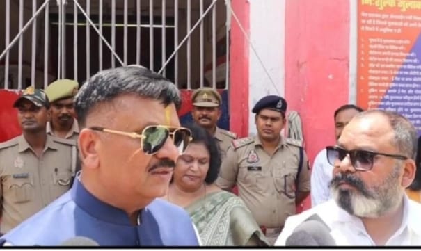 जिला जज जौनपुर,जिलाधिकारी जौनपुर एवं पुलिस अधीक्षक जौनपुर द्वारा जिला कारागार का निरीक्षण